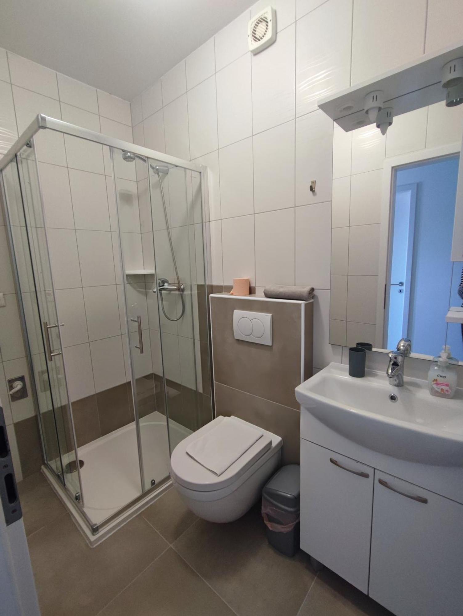 Apartmani Plaza Selce Zimmer foto